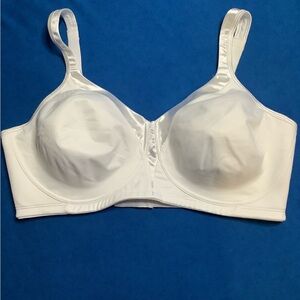 Playtex Full Figure 18 Hour Sleek & Smooth Wireless Bra Sz 44D White 4803 NWOT